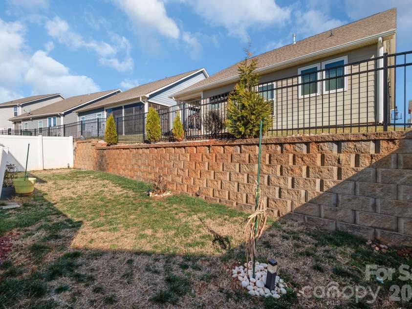 40154 Crooked Stick Drive, Lancaster, SC 29720.  MLS# CAR4335136, YatesRealty ID 6889. The back yard is fenced.