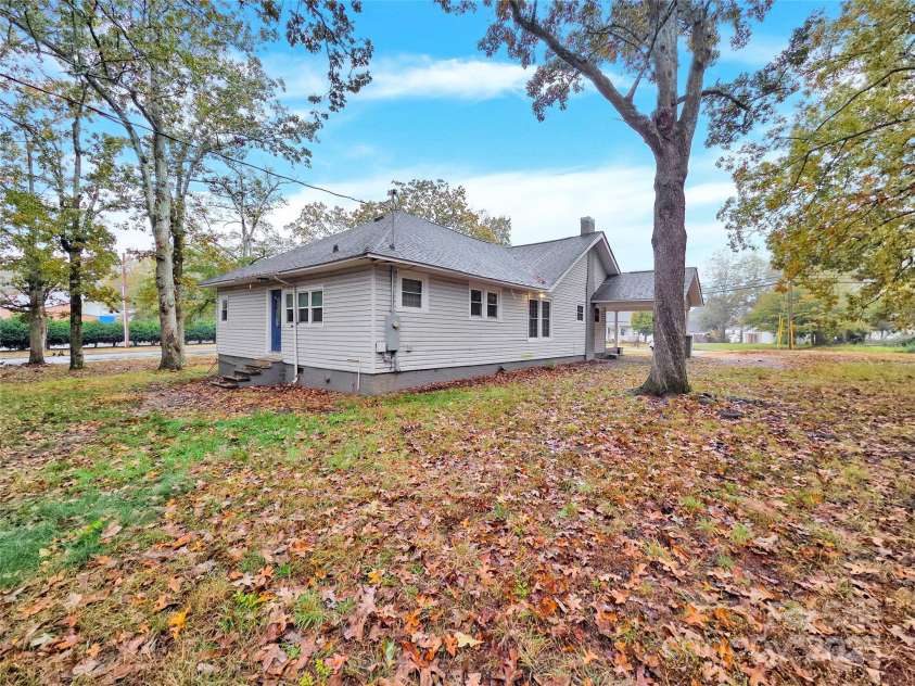 1241 Lafayette Street, Shelby, NC 28152.  MLS# CAR4315337, YatesRealty ID 689. 