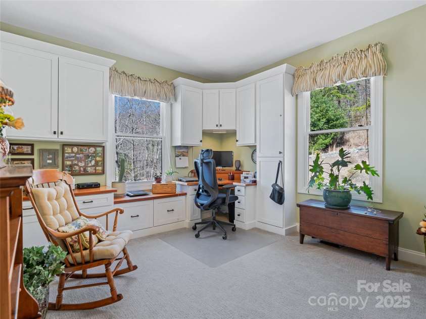 288 Hawks Point Drive, Zirconia, NC 28790.  MLS# CAR4239800, YatesRealty ID 689. 