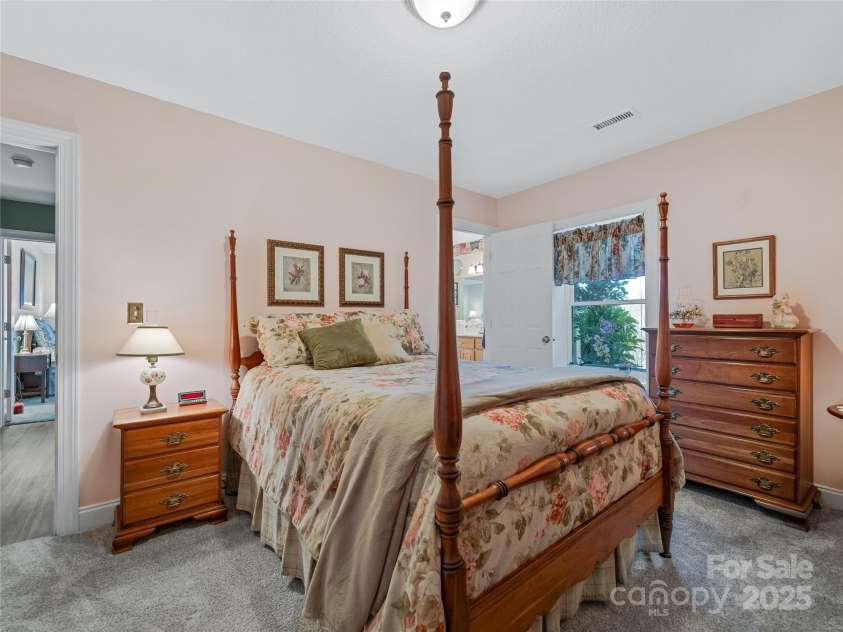 288 Hawks Point Drive, Zirconia, NC 28790.  MLS# CAR4239800, YatesRealty ID 689. 