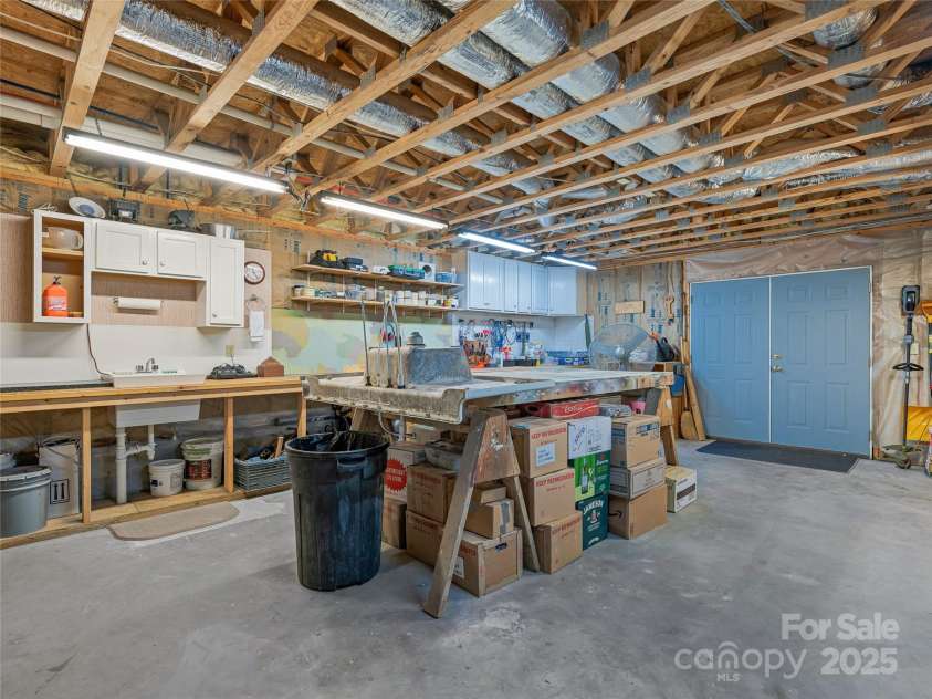 288 Hawks Point Drive, Zirconia, NC 28790.  MLS# CAR4239800, YatesRealty ID 689. 