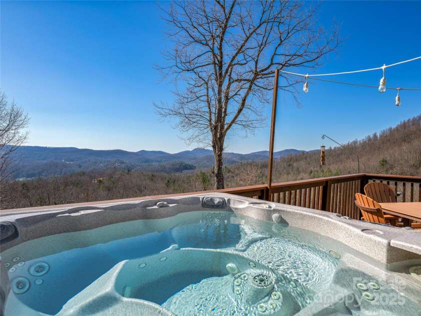 288 Hawks Point Drive, Zirconia, NC 28790.  MLS# CAR4239800, YatesRealty ID 689. 
