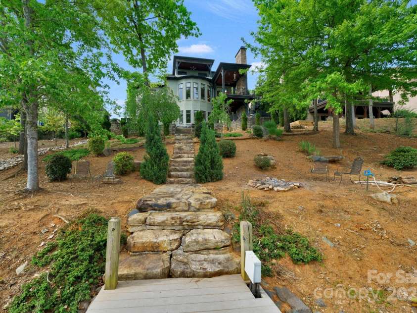3255 Lake Pointe Drive, Belmont, NC 28012.  MLS# CAR4211520, YatesRealty ID 689. 