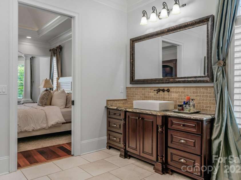 3255 Lake Pointe Drive, Belmont, NC 28012.  MLS# CAR4211520, YatesRealty ID 689. 