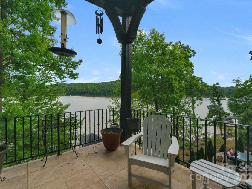 3255 Lake Pointe Drive, Belmont, NC 28012.  MLS# CAR4211520, YatesRealty ID 689. 