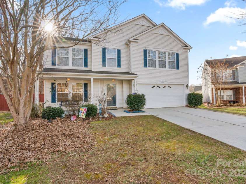 3247 Bamburgh Court, Charlotte, NC 28216.  MLS# CAR4224522, YatesRealty ID 6890. 