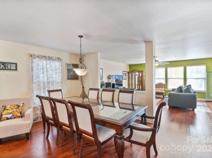 3247 Bamburgh Court, Charlotte, NC 28216.  MLS# CAR4224522, YatesRealty ID 6890. 