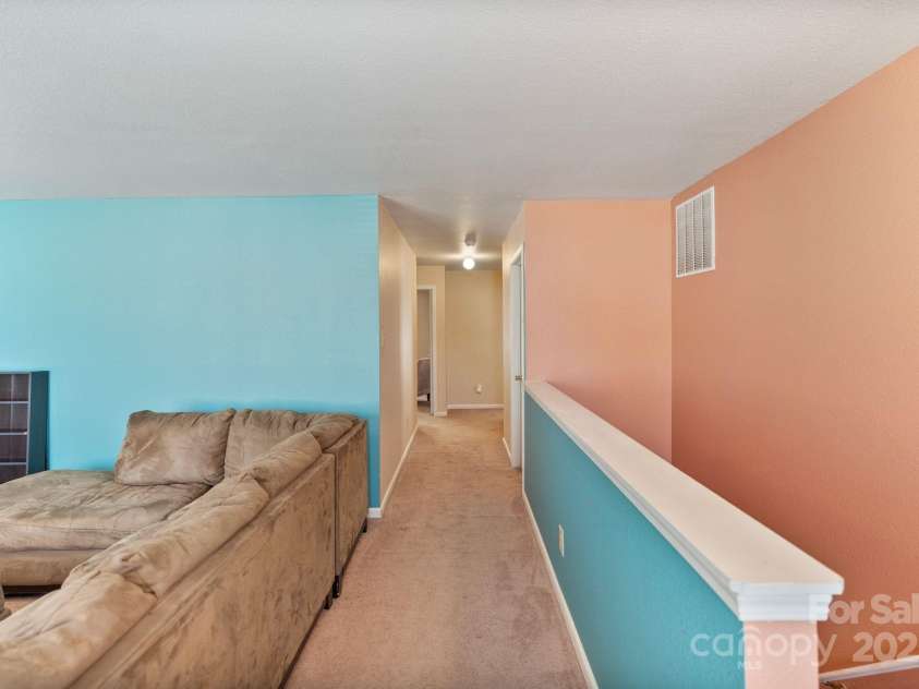 3247 Bamburgh Court, Charlotte, NC 28216.  MLS# CAR4224522, YatesRealty ID 6890. 