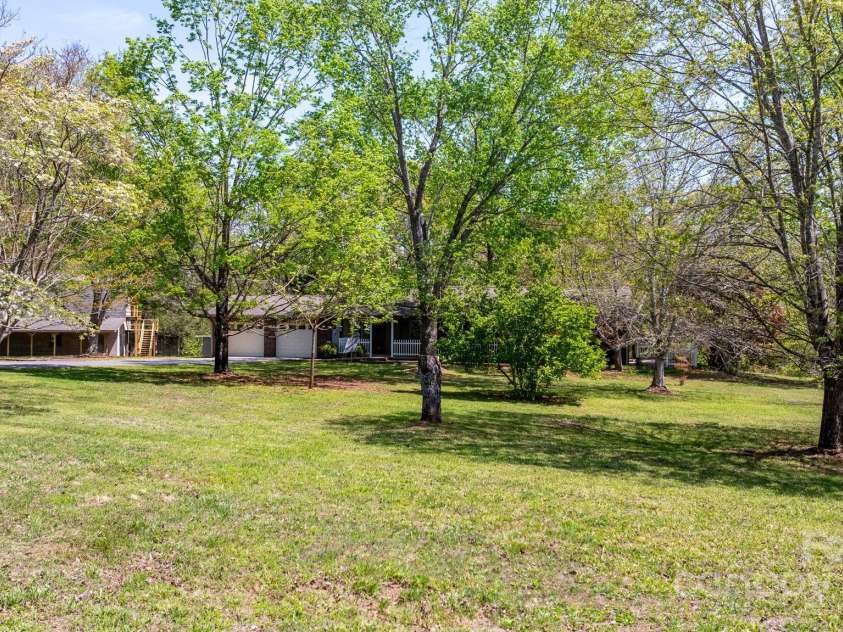 4067 Old Buff Road, Hickory, NC 28602.  MLS# CAR4245179, YatesRealty ID 6894. 