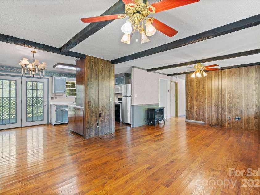 4067 Old Buff Road, Hickory, NC 28602.  MLS# CAR4245179, YatesRealty ID 6894. 