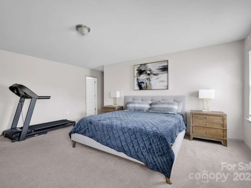 15127 Oleander Drive, Charlotte, NC 28278.  MLS# CAR4246713, YatesRealty ID 6895. Primary