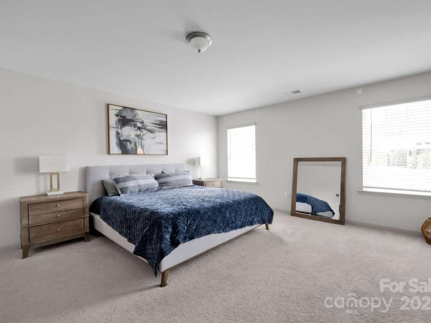 15127 Oleander Drive, Charlotte, NC 28278.  MLS# CAR4246713, YatesRealty ID 6895. Primary