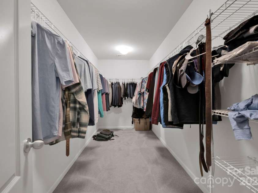 15127 Oleander Drive, Charlotte, NC 28278.  MLS# CAR4246713, YatesRealty ID 6895. Primary closet
