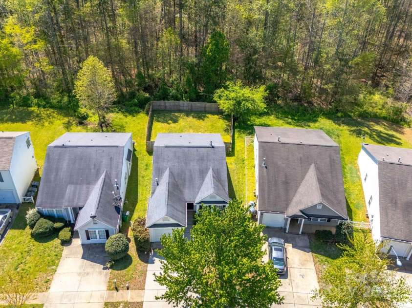 10441 Hugue Way, Charlotte, NC 28214.  MLS# CAR4242674, YatesRealty ID 6896. 