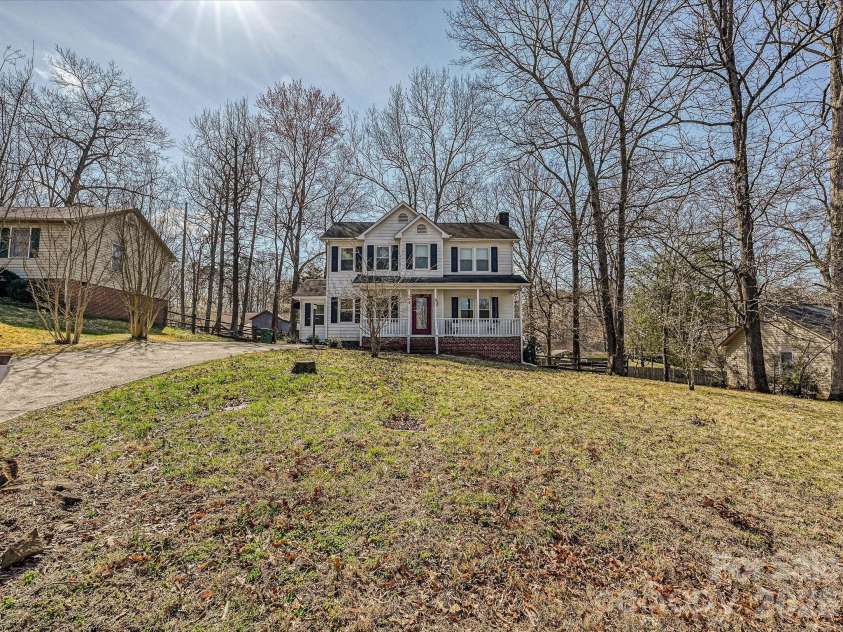 104 Deertrack Drive, Mount Holly, NC 28120.  MLS# CAR4354713, YatesRealty ID 6897. 