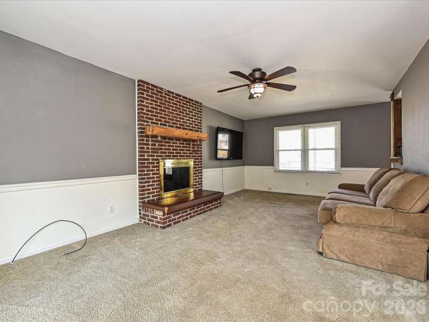 104 Deertrack Drive, Mount Holly, NC 28120.  MLS# CAR4354713, YatesRealty ID 6897. 