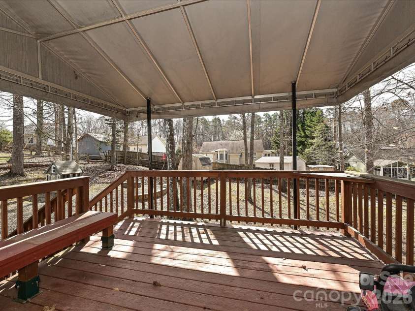 104 Deertrack Drive, Mount Holly, NC 28120.  MLS# CAR4354713, YatesRealty ID 6897. 