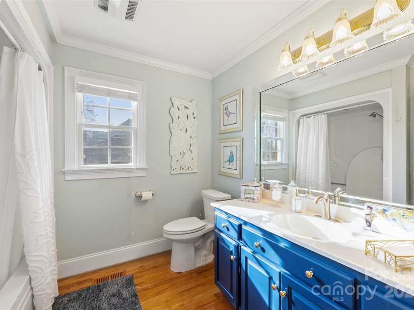 801 Toncin Avenue, Bessemer City, NC 28016.  MLS# CAR4237256, YatesRealty ID 6897. Full bathroom