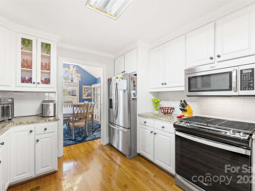 801 Toncin Avenue, Bessemer City, NC 28016.  MLS# CAR4237256, YatesRealty ID 6897. Kitchen and dining