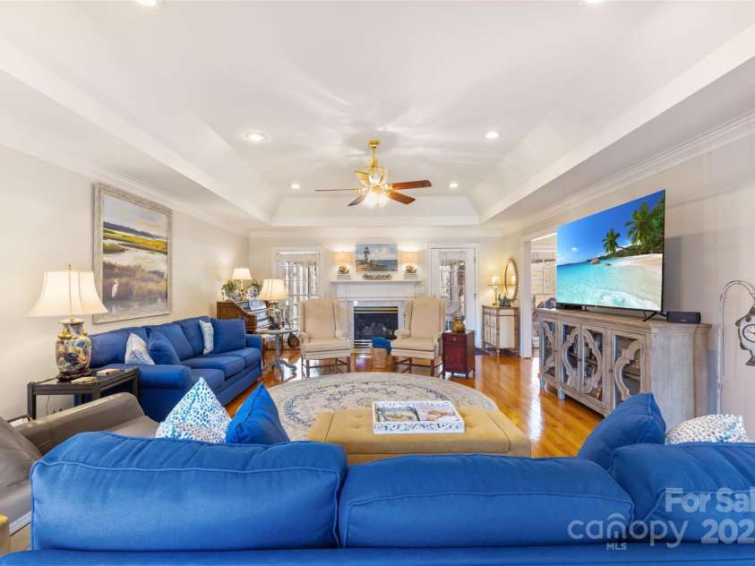 801 Toncin Avenue, Bessemer City, NC 28016.  MLS# CAR4237256, YatesRealty ID 6897. Living Room with trey ceilings