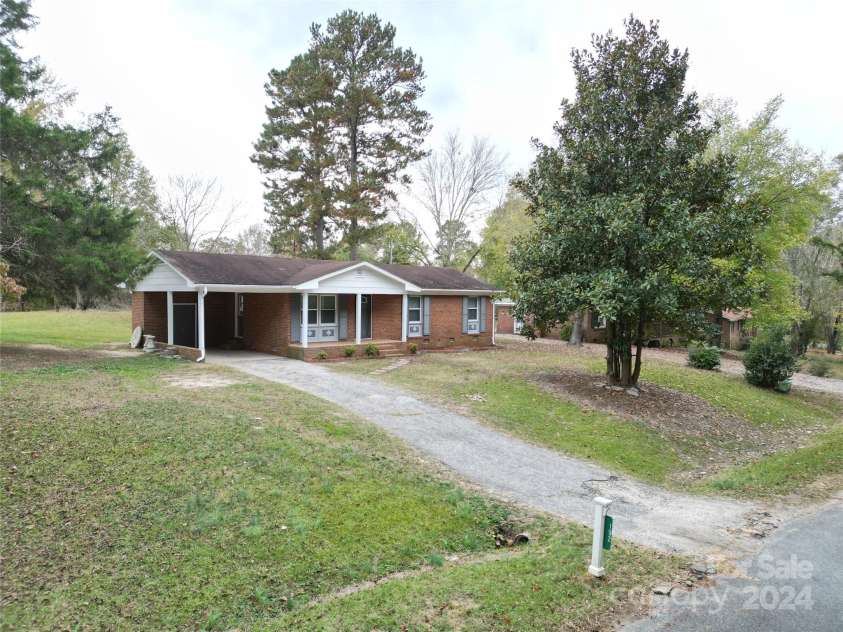 192 ALLEN POND Road, Wadesboro, NC 28170.  MLS# CAR4197700, YatesRealty ID 6898. 