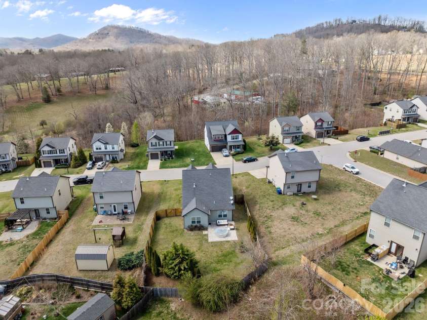 28 Mallard Run Drive, Arden, NC 28704.  MLS# CAR4355735, YatesRealty ID 6898. 