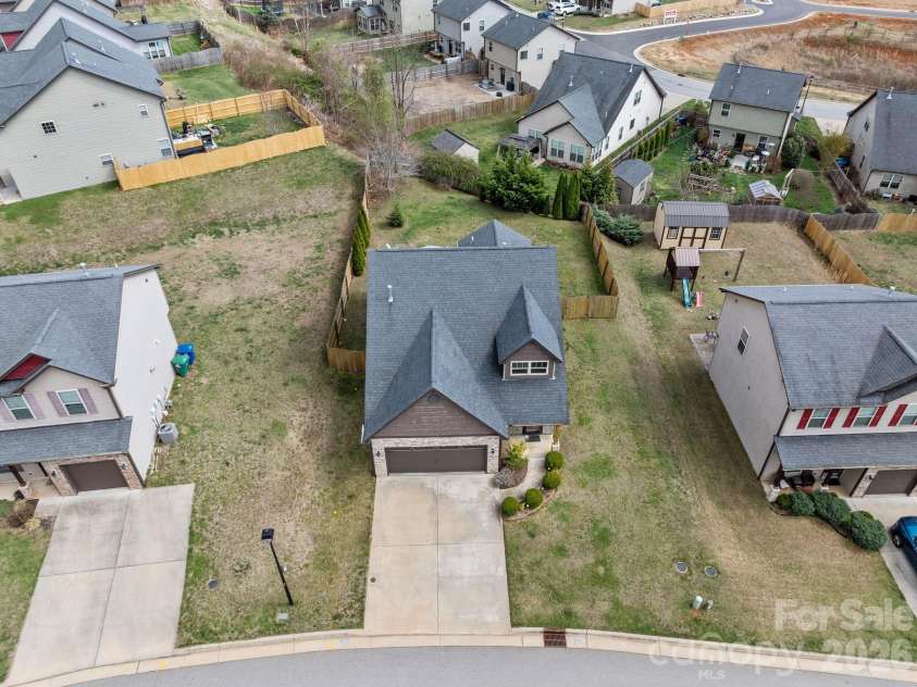 28 Mallard Run Drive, Arden, NC 28704.  MLS# CAR4355735, YatesRealty ID 6898. 