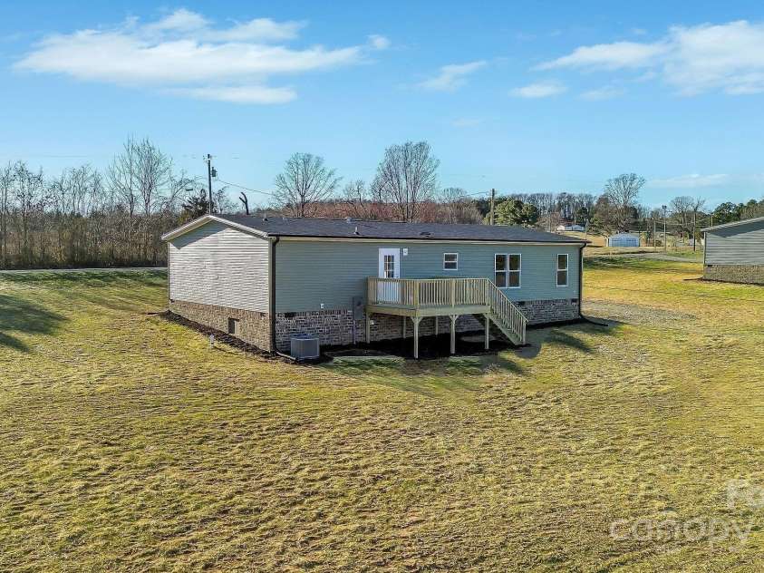 525 Mt. Wesley Church Road, Hiddenite, NC 28636.  MLS# CAR4242072, YatesRealty ID 6899. 