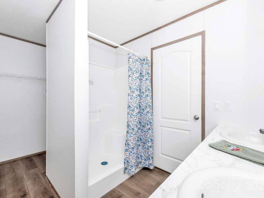 525 Mt. Wesley Church Road, Hiddenite, NC 28636.  MLS# CAR4242072, YatesRealty ID 6899. 