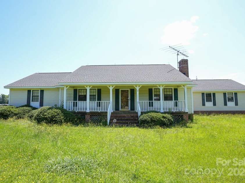 9141 Hasty Road, Laurinburg, NC 28352.  MLS# CAR4308588, YatesRealty ID 69. 