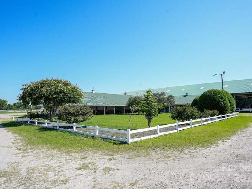 9141 Hasty Road, Laurinburg, NC 28352.  MLS# CAR4308588, YatesRealty ID 69. 