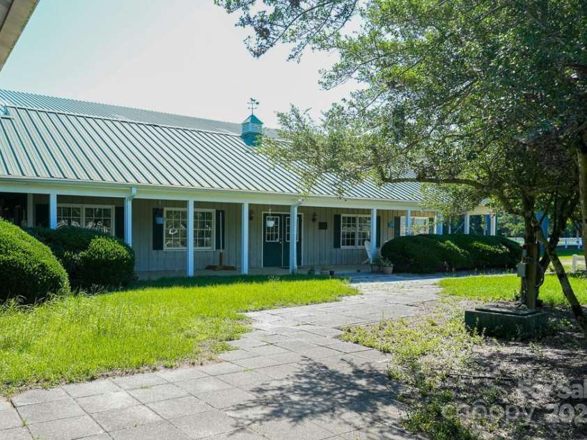 9141 Hasty Road, Laurinburg, NC 28352.  MLS# CAR4308588, YatesRealty ID 69. 