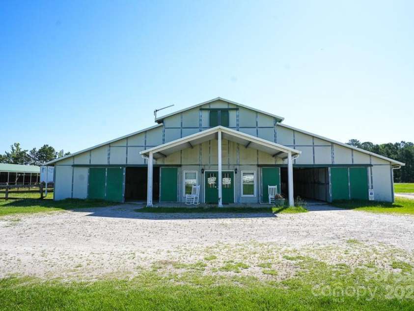 9141 Hasty Road, Laurinburg, NC 28352.  MLS# CAR4308588, YatesRealty ID 69. 