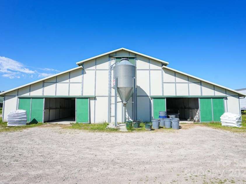 9141 Hasty Road, Laurinburg, NC 28352.  MLS# CAR4308588, YatesRealty ID 69. 