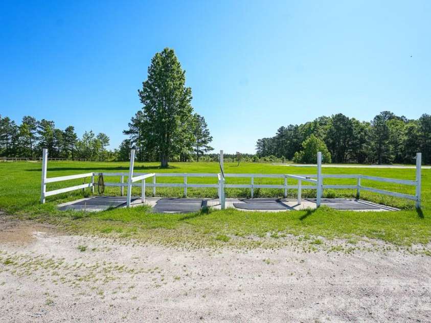 9141 Hasty Road, Laurinburg, NC 28352.  MLS# CAR4308588, YatesRealty ID 69. 