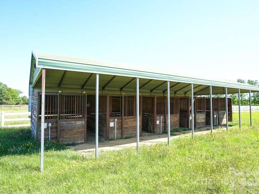 9141 Hasty Road, Laurinburg, NC 28352.  MLS# CAR4308588, YatesRealty ID 69. 