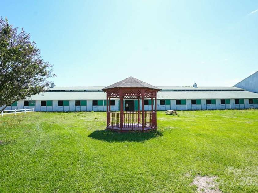 9141 Hasty Road, Laurinburg, NC 28352.  MLS# CAR4308588, YatesRealty ID 69. 