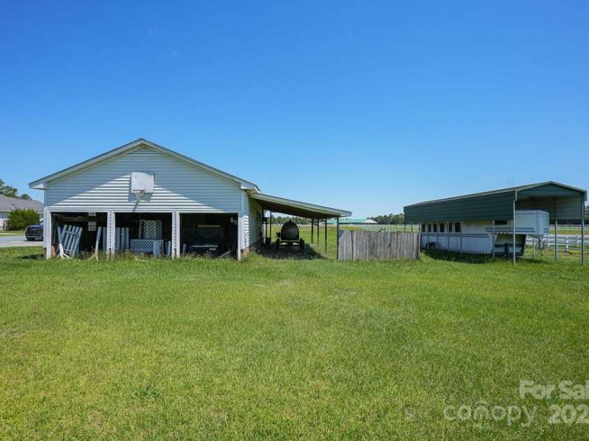 9141 Hasty Road, Laurinburg, NC 28352.  MLS# CAR4308588, YatesRealty ID 69. 