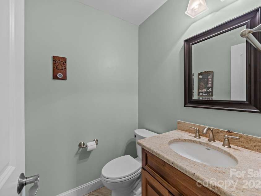 8657 Sonata Court, Denver, NC 28037.  MLS# CAR4321680, YatesRealty ID 690. Half bath in upstairs bedroom 3/bonus