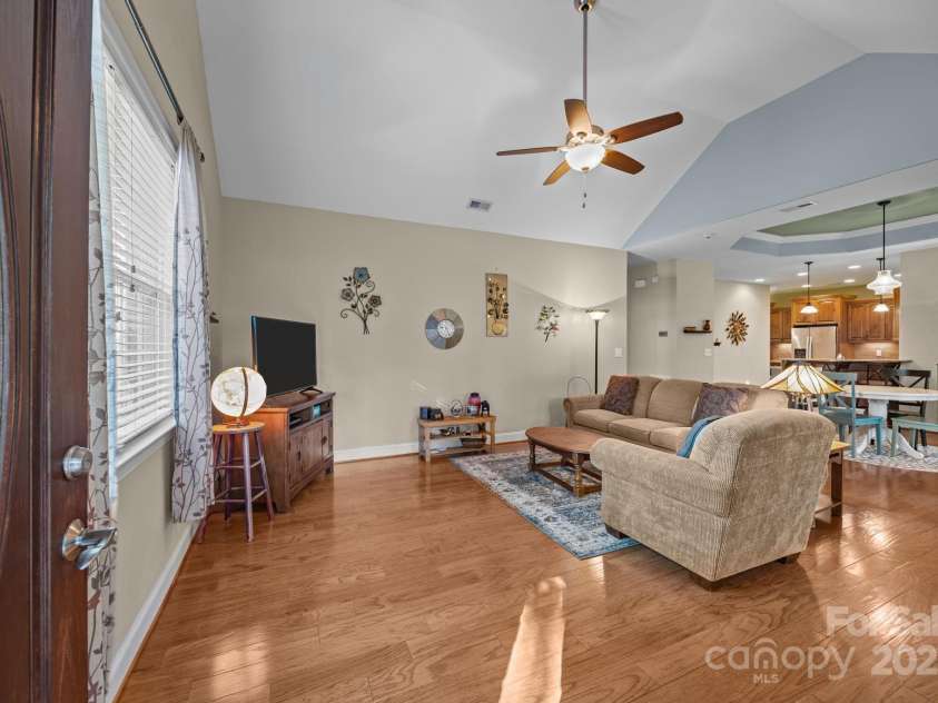 8657 Sonata Court, Denver, NC 28037.  MLS# CAR4321680, YatesRealty ID 690. Open and inviting layout