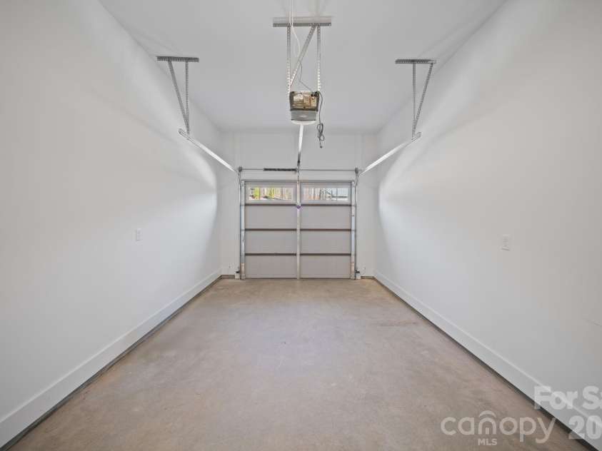128 Collin Place, Asheville, NC 28804.  MLS# CAR4357801, YatesRealty ID 6900. 