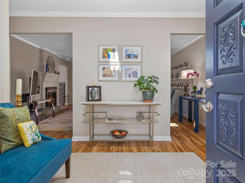 34 Glen Crest Drive, Arden, NC 28704.  MLS# CAR4238682, YatesRealty ID 6900. Light Filled Entrance