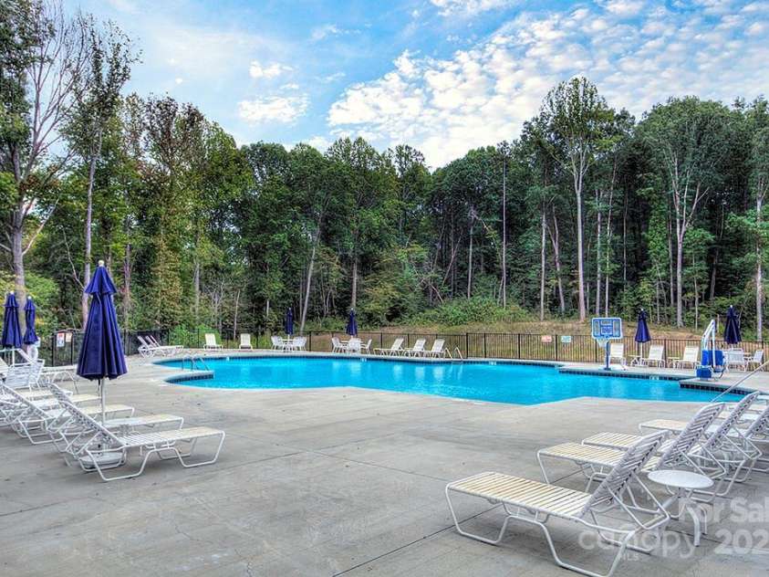 114 Tomahawk Drive, Mooresville, NC 28117.  MLS# CAR4223721, YatesRealty ID 6903. 