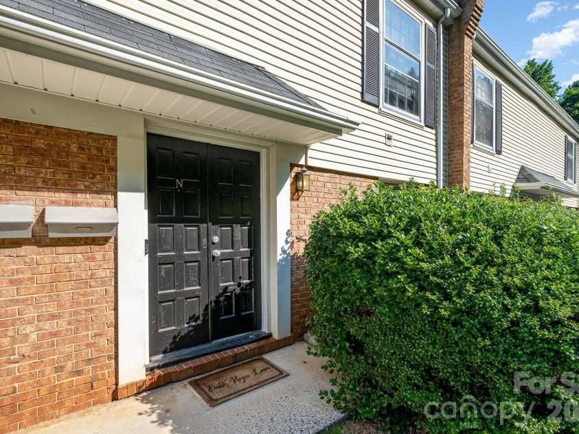4609 Coronado Drive, Charlotte, NC 28212.  MLS# CAR4378398, YatesRealty ID 6905. 