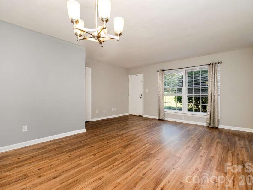 4609 Coronado Drive, Charlotte, NC 28212.  MLS# CAR4378398, YatesRealty ID 6905. 