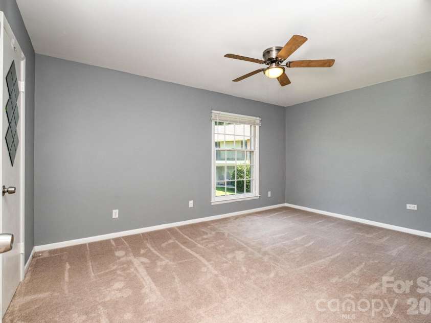 4609 Coronado Drive, Charlotte, NC 28212.  MLS# CAR4378398, YatesRealty ID 6905. 