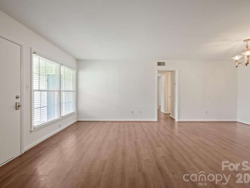 4609 Coronado Drive, Charlotte, NC 28212.  MLS# CAR4396528, YatesRealty ID 6905. 
