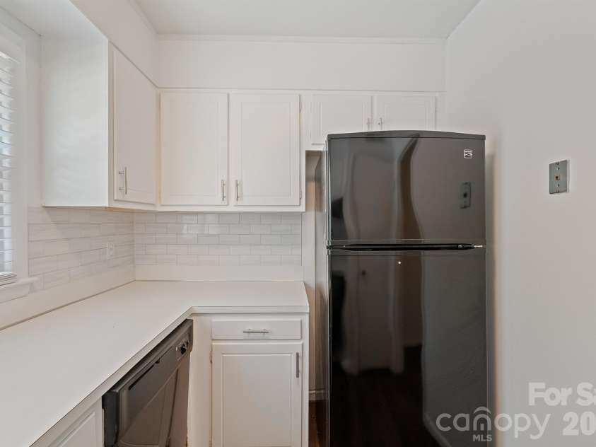 4609 Coronado Drive, Charlotte, NC 28212.  MLS# CAR4396528, YatesRealty ID 6905. 