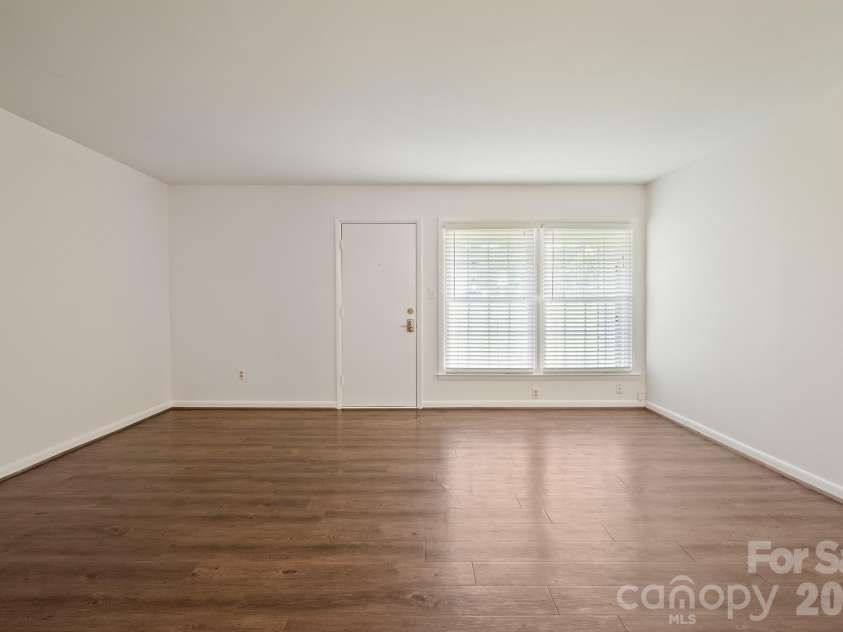 4609 Coronado Drive, Charlotte, NC 28212.  MLS# CAR4396528, YatesRealty ID 6905. 