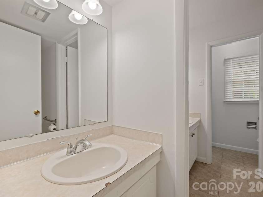 4609 Coronado Drive, Charlotte, NC 28212.  MLS# CAR4396528, YatesRealty ID 6905. 